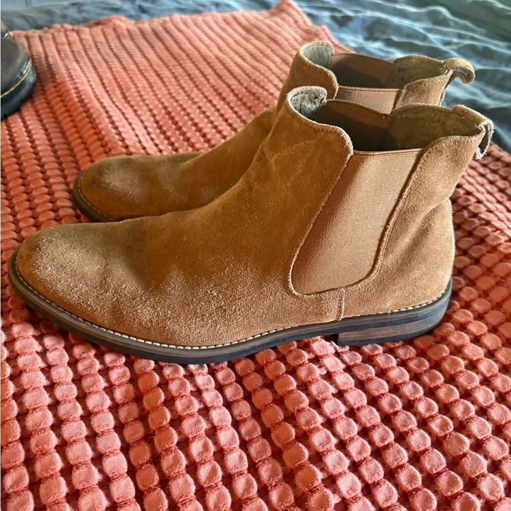 Men's Brown Suede Chelsea Boots